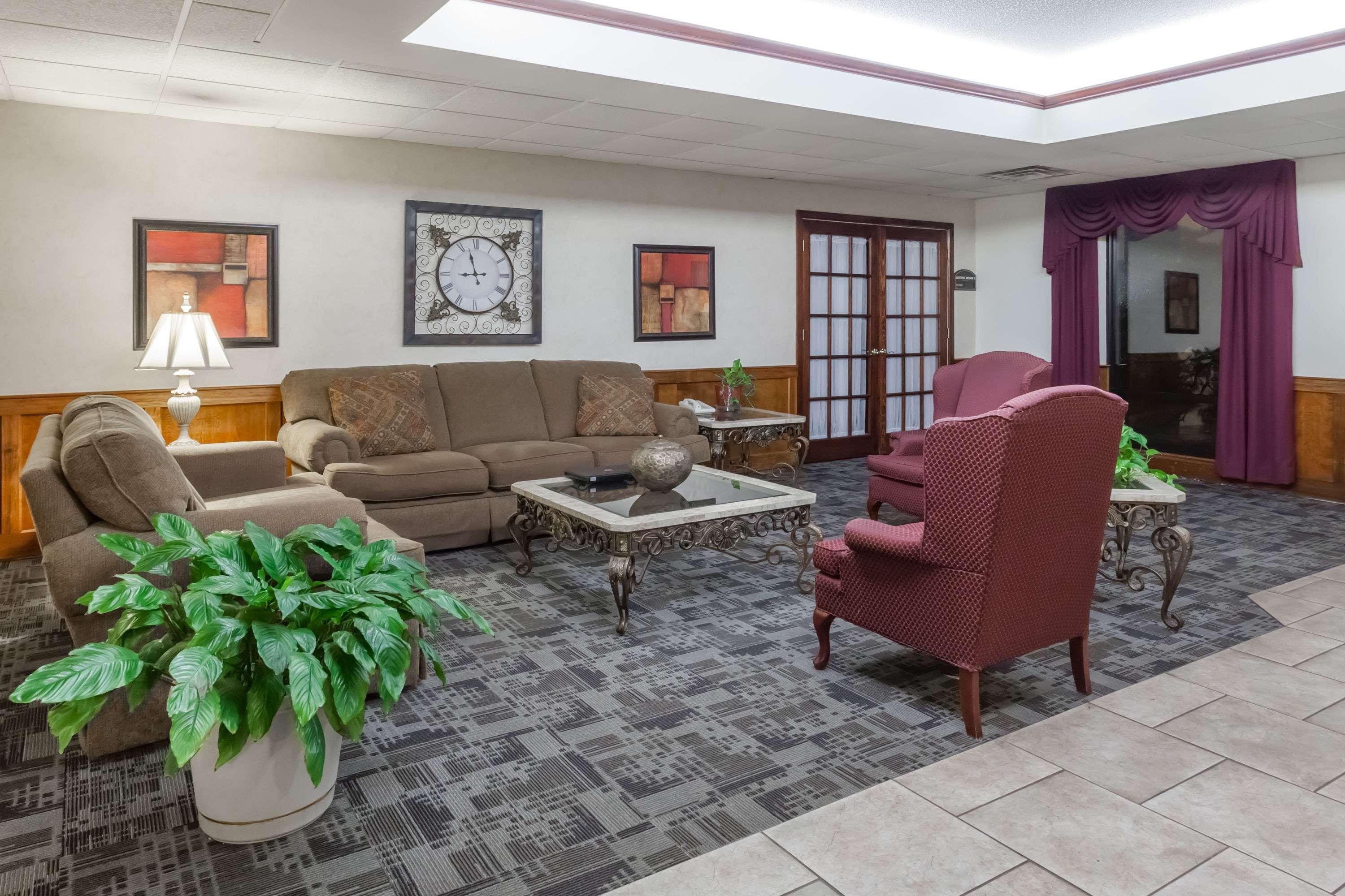 Baymont By Wyndham Madisonville Exterior foto