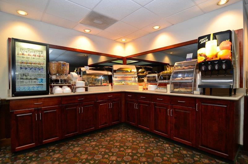 Baymont By Wyndham Madisonville Restaurante foto