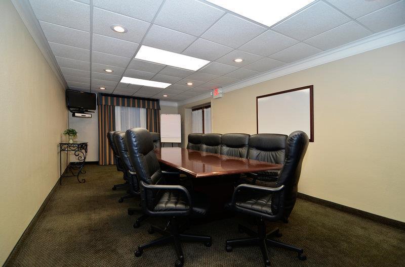 Baymont By Wyndham Madisonville Facilidades foto